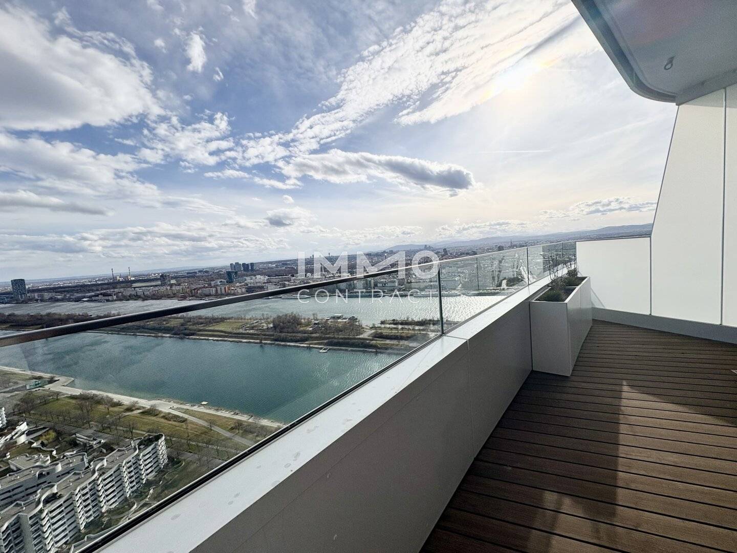 Balkon Richtung Alte Donau, Neue Donau