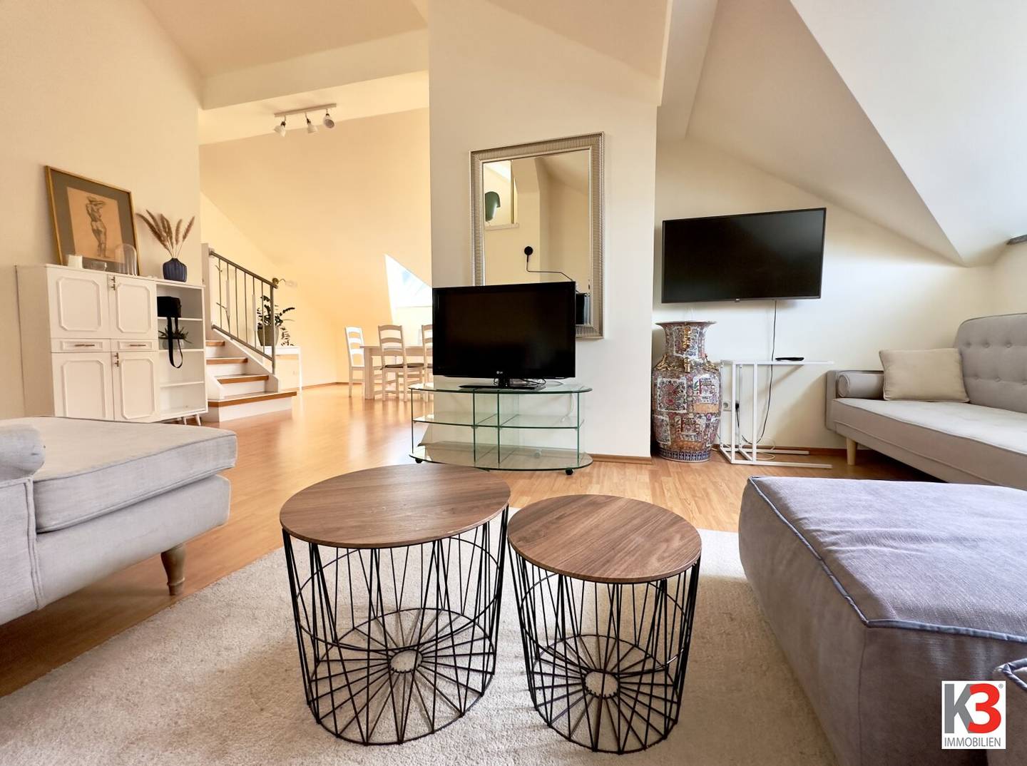 Apartment in a historic villa with terrace