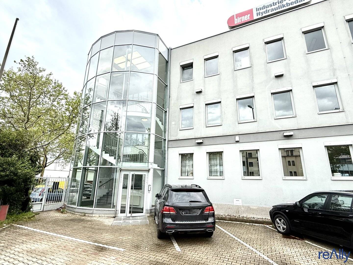Modernes und helles Büro zum Vermieten