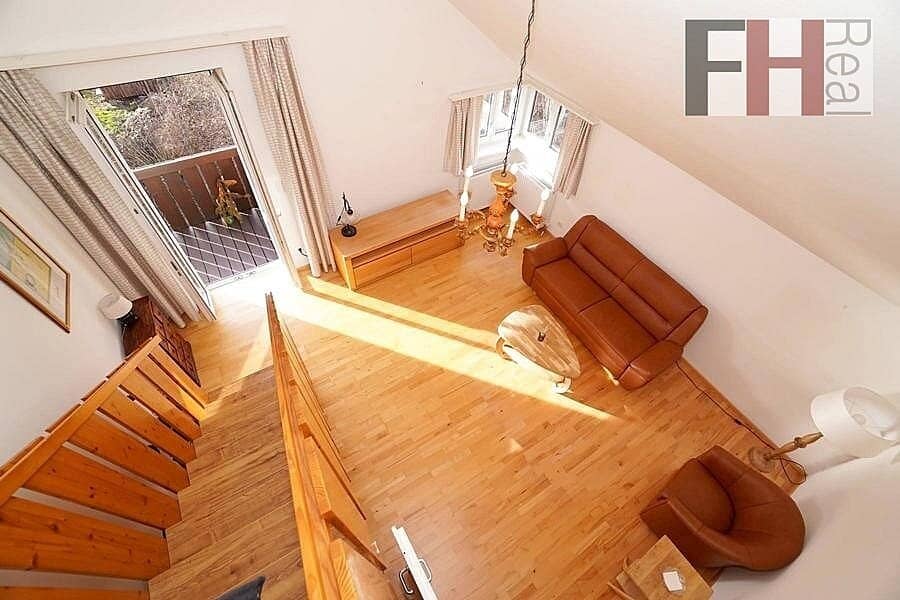Apartment with roof terrace balcony and parking