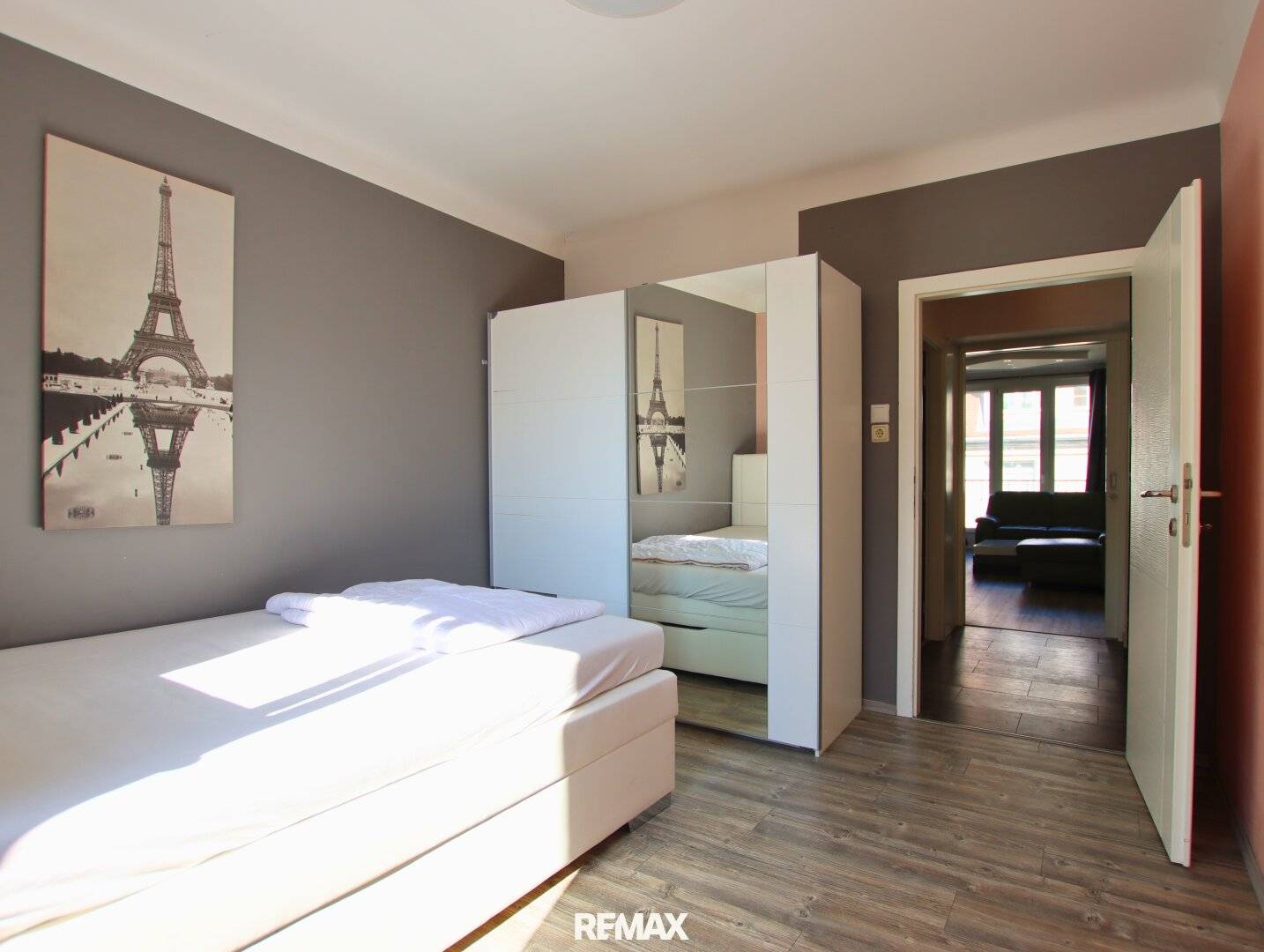 Apartment with good layout in a quiet location and a balcony