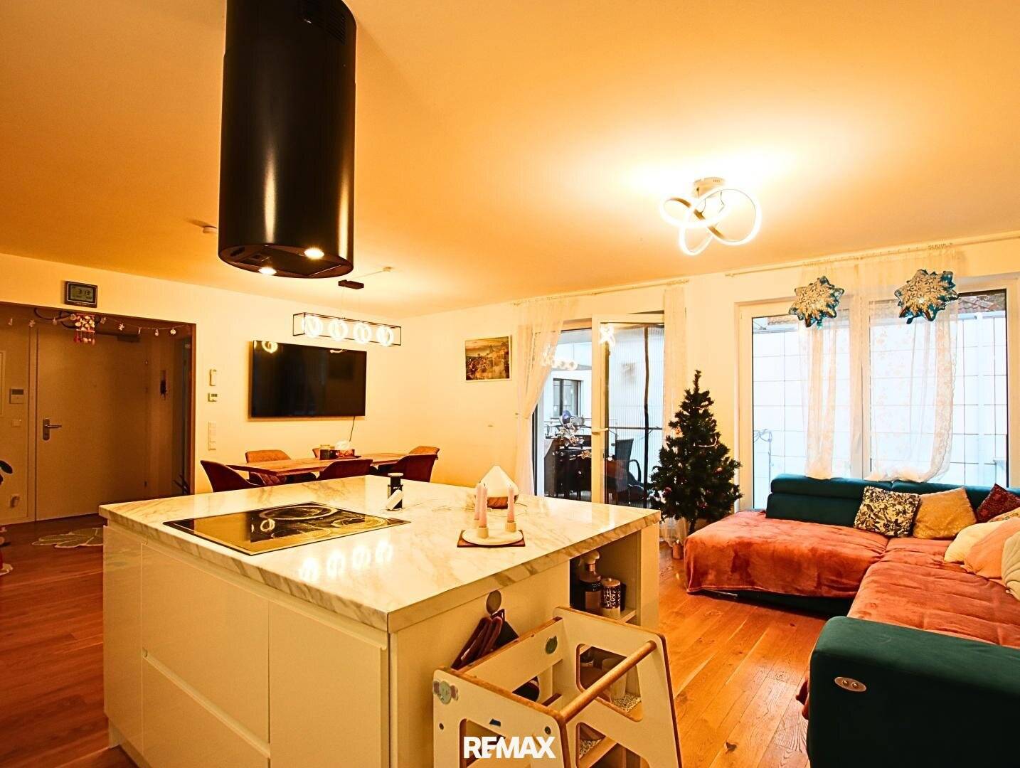 Wohnung Neubau mit Balkon großzügigem Grundriss
