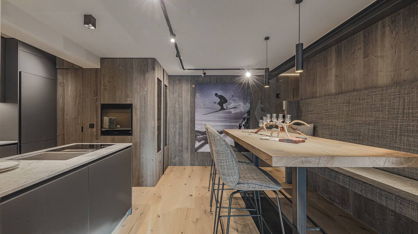 Dachgeschosswohnung Designerküche Dachterrasse