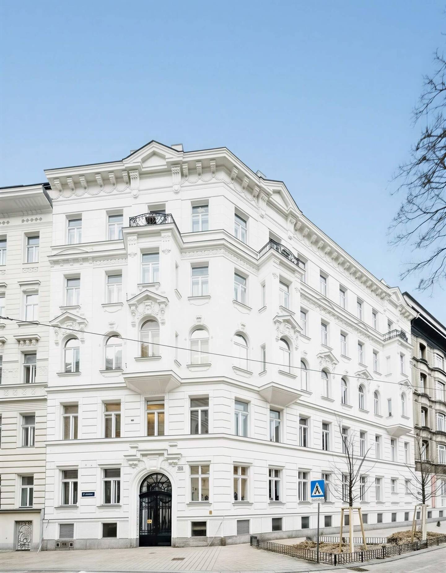 Bright Air-Conditioned Office in 1060 Vienna