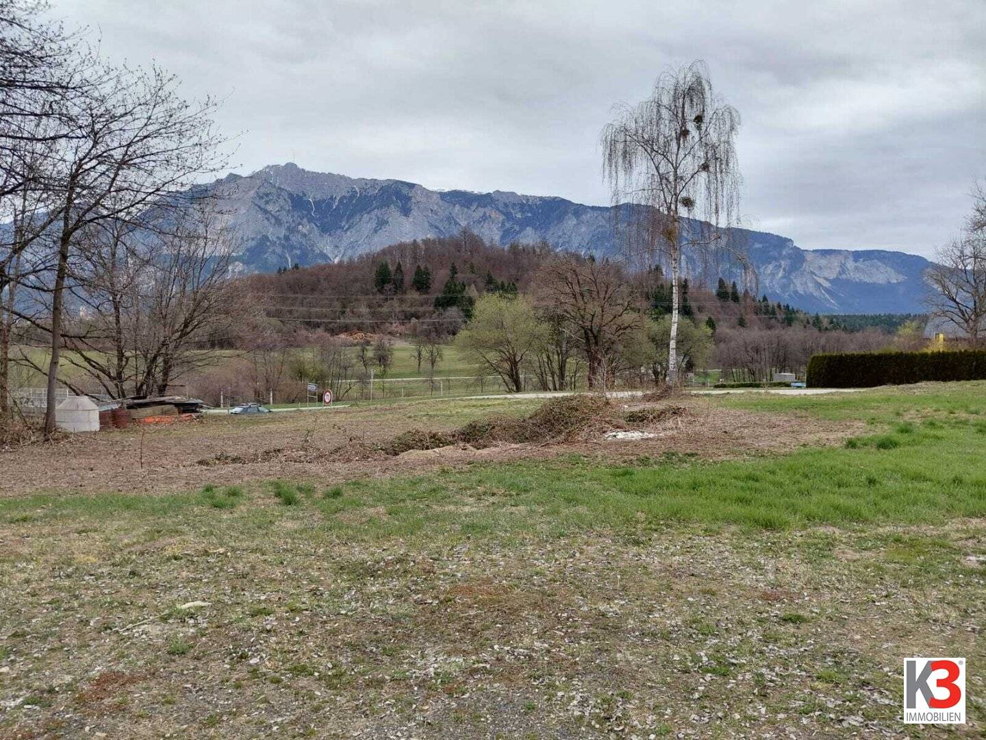 Baugrundstück mit Bergblick in Arnoldstein