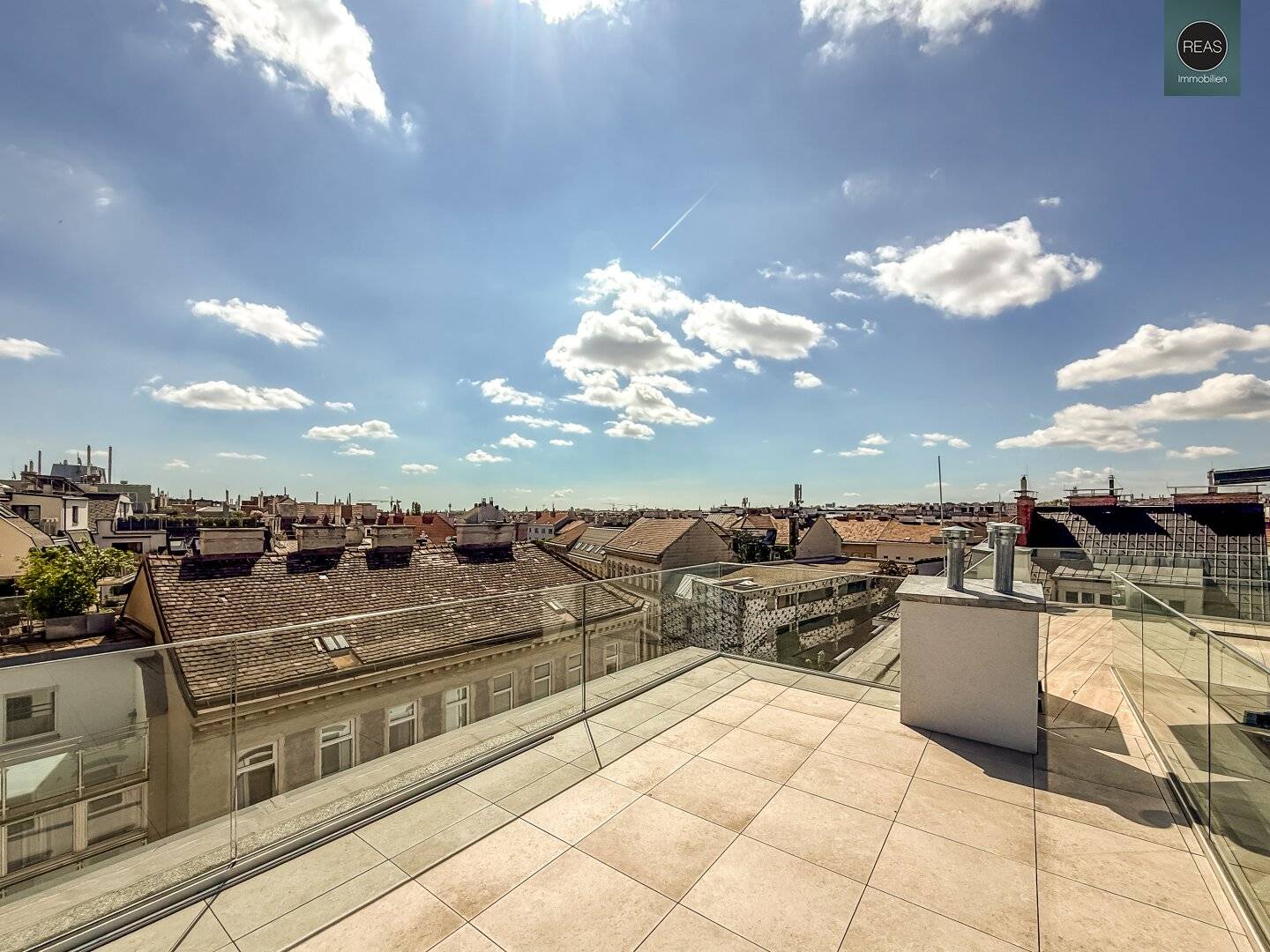 Wohnung: Dachgeschoss-Maisonette mit 3 Terrassen in Ottakring, Wien