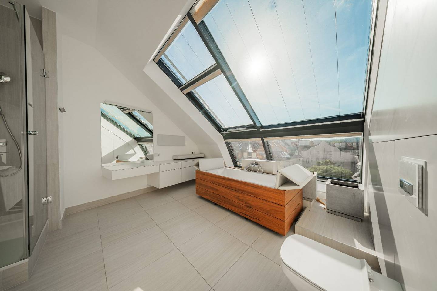 Maisonette with private terrace and panoramic view