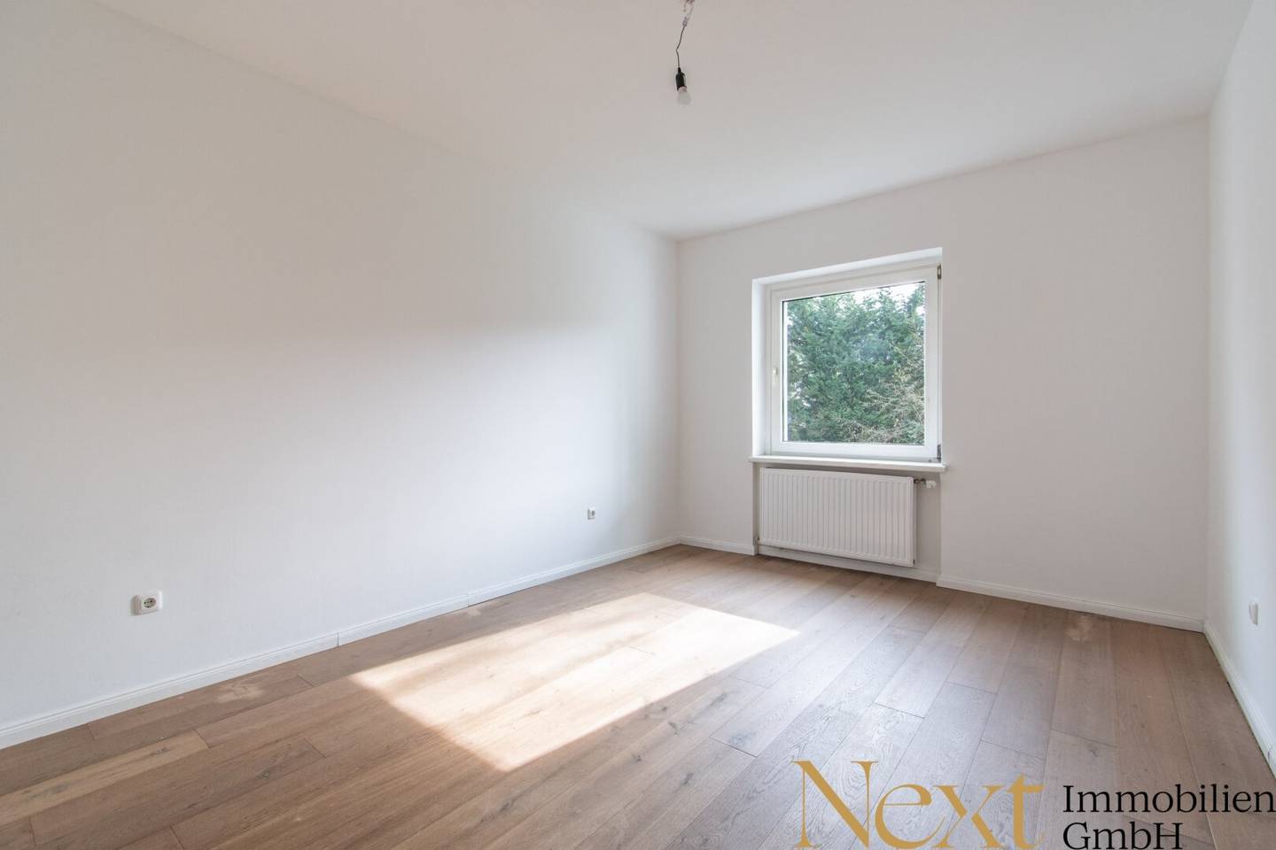 Wohnung 1OG with balcony and new fitted kitchen