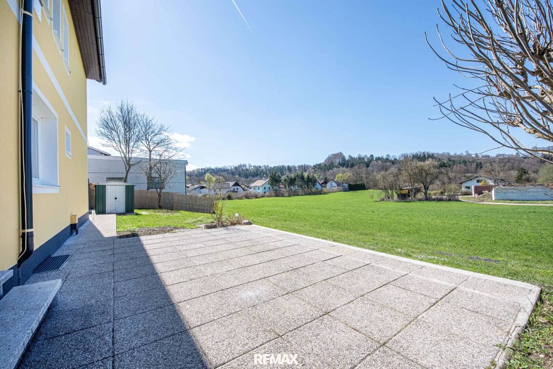 Ground floor apartment with private garden and terrace