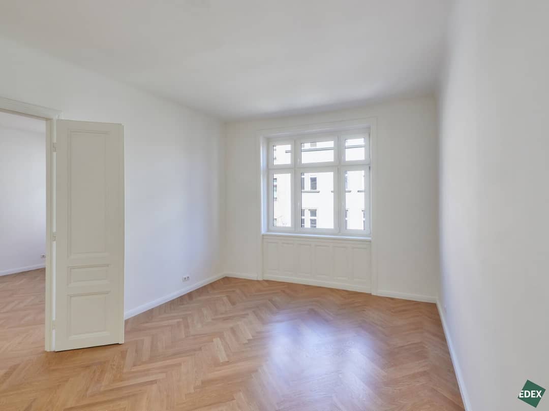 3-Room Altbau Apartment Vienna 1020