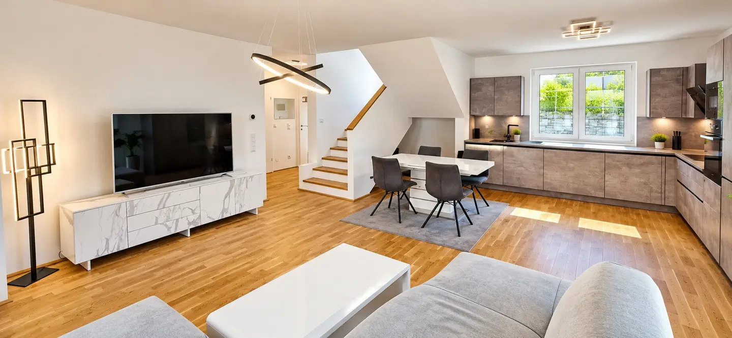 Apartment bright attic near Castle Park