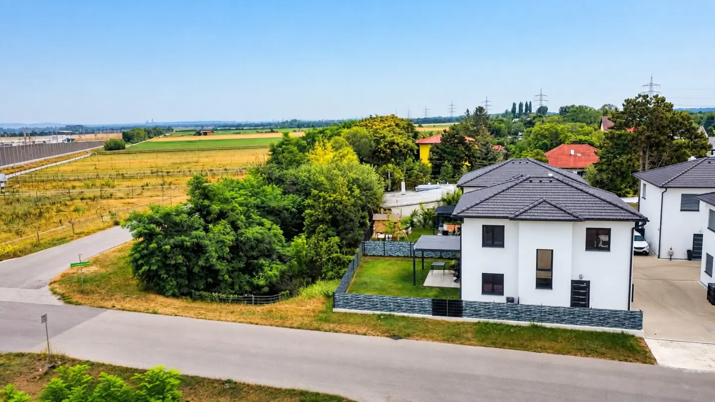 Wohnung helles Dachgeschoss nahe Schlosspark