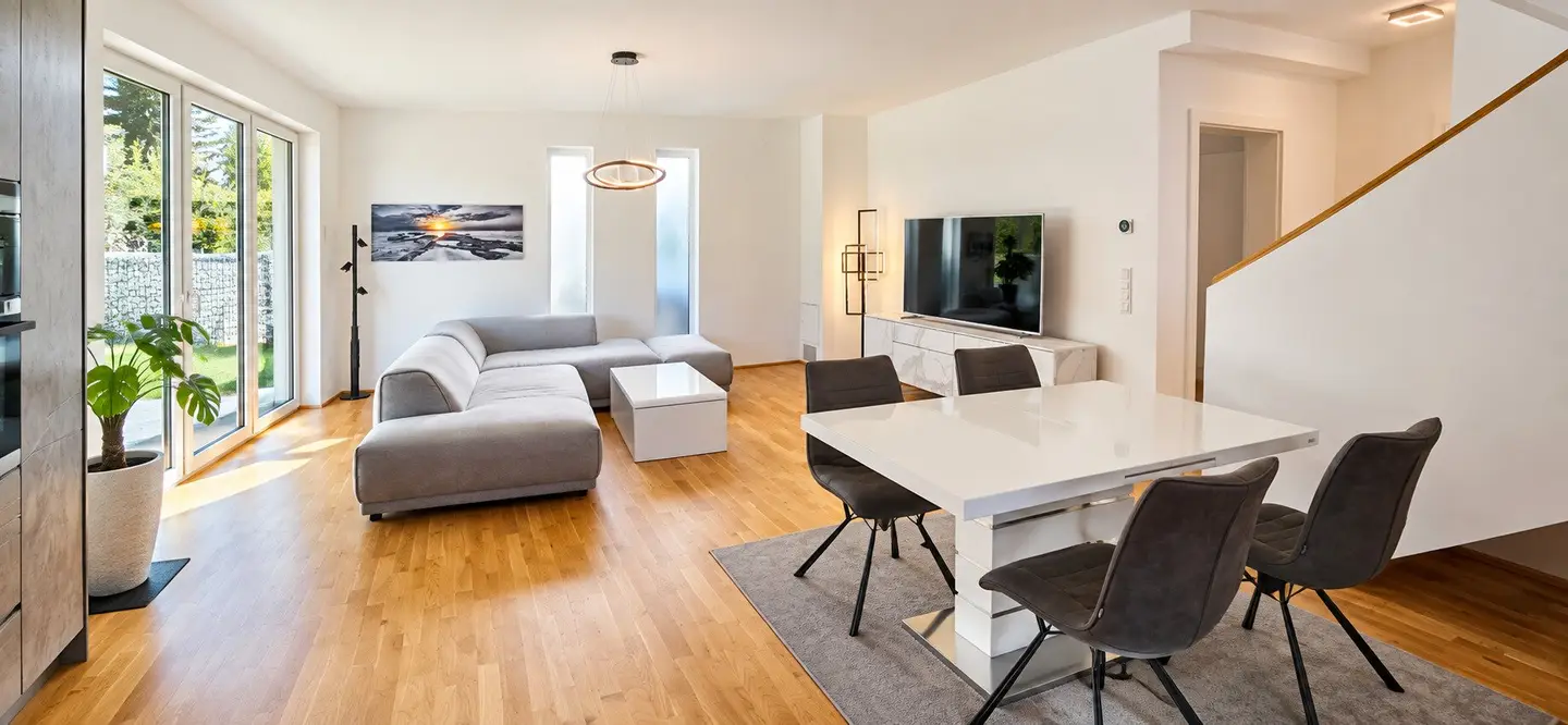 Apartment bright attic near Castle Park