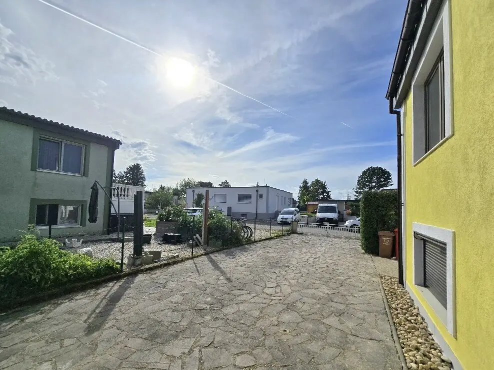 Fläche für Gartenhütte, Parkplatz, Carport...