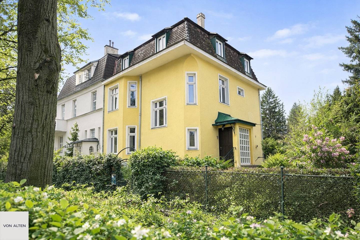 Doppelhaushälfte mit Garten in Hietzing