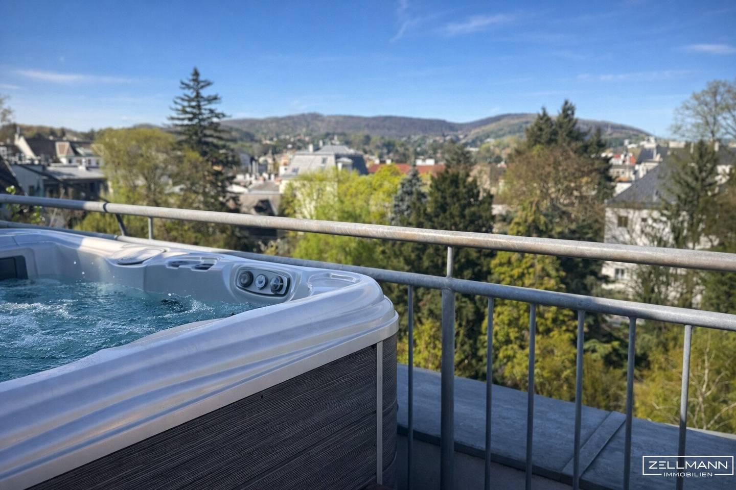 Panorama Penthouse in Hietzing, Roof terrace luxury with unrivalled distant view | ZELLMANN IMMOBILIEN