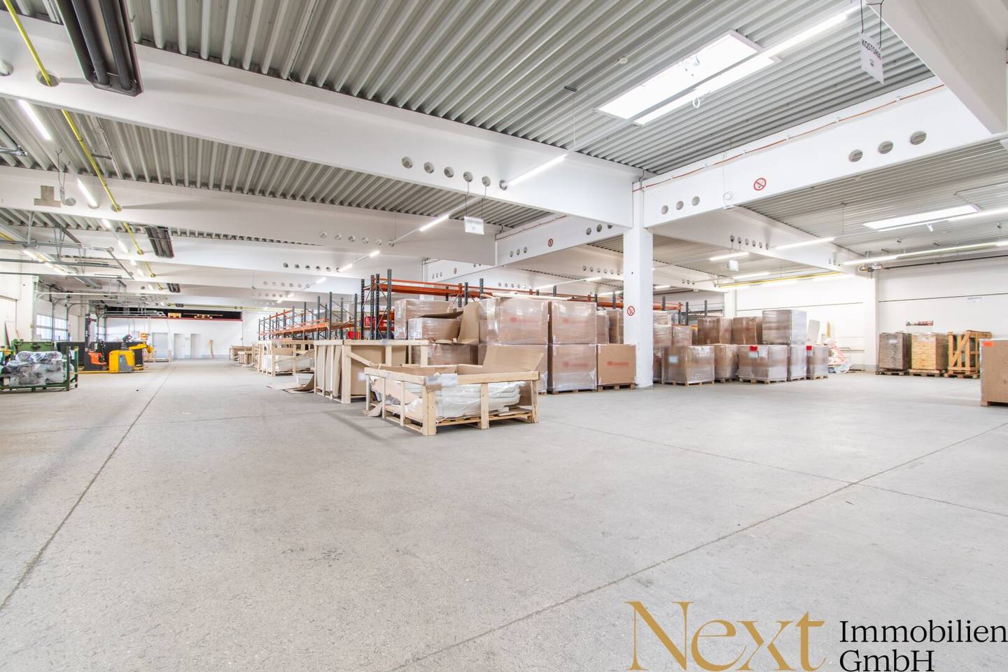 Warehouse 1800m² Leonding