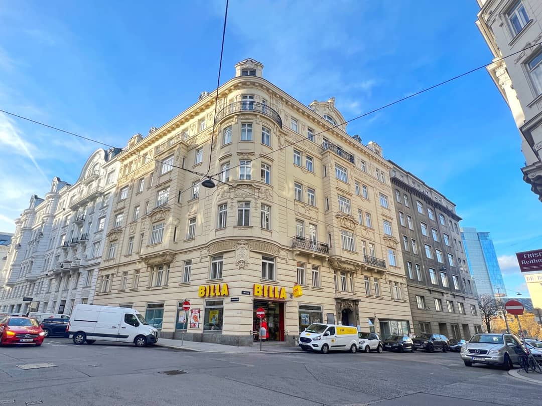 Fläche im Untergeschoss – ideal für Ordination, Büro, Massage, Beauty & Sport.