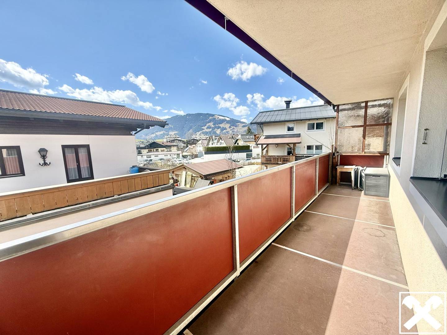 Apartment in the heart of the city with southwest balcony