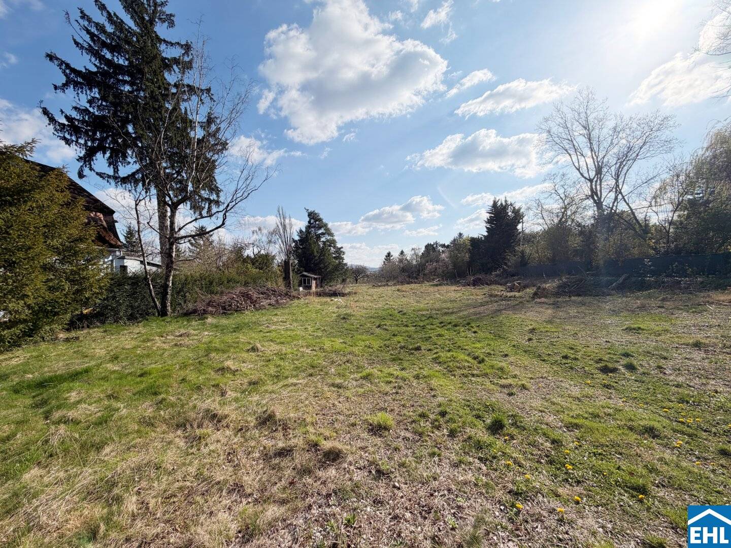 South Facing Building Plot with Green View at Maurerberg