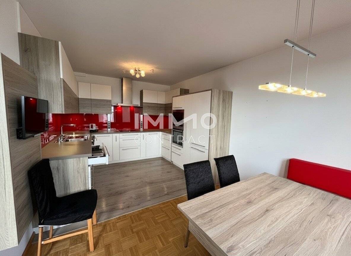 Penthouse 93m² w/ 2 Terraces, Vienna 1200
