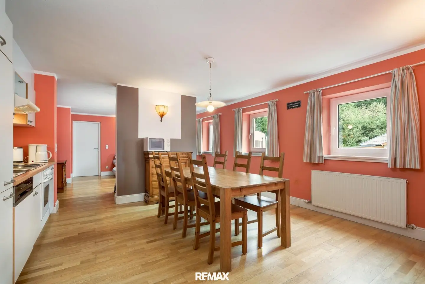 Apartment with secured income and parking space