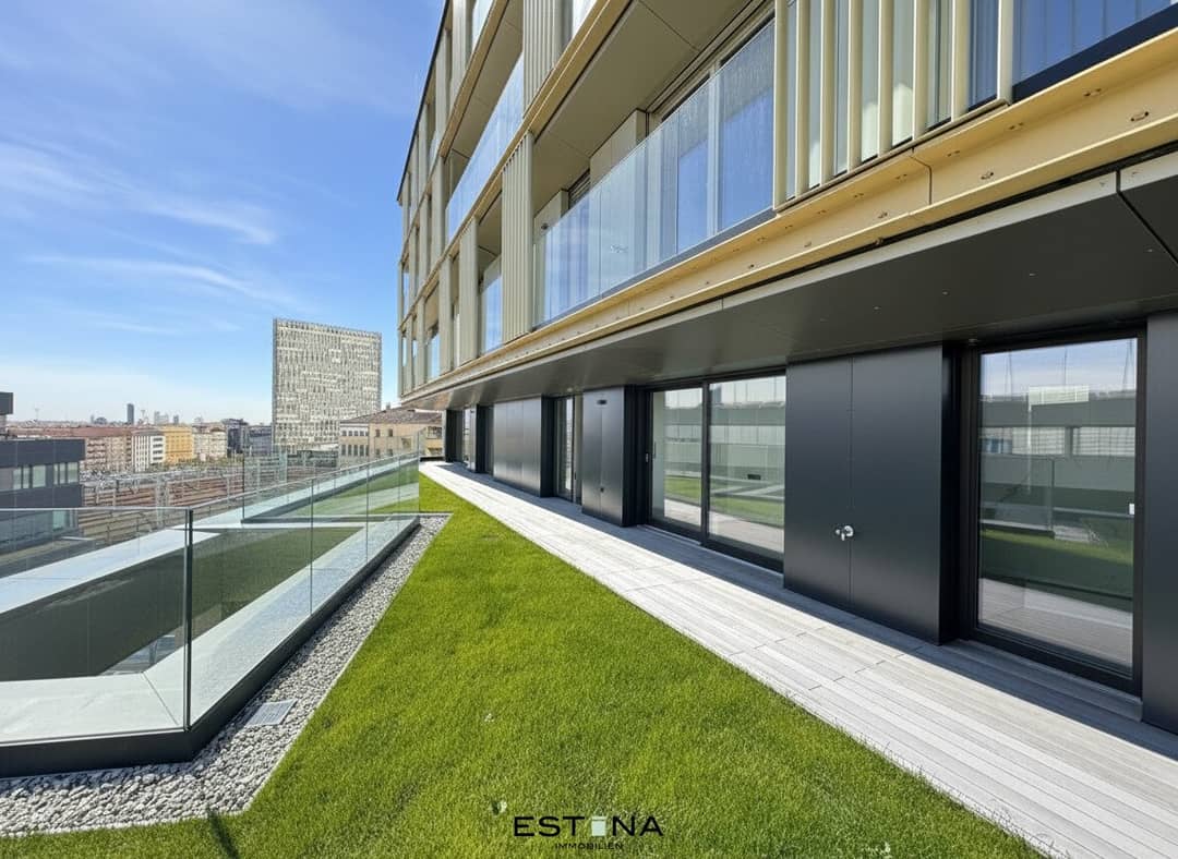 Dachterrassenwohnung mit Garten und Stadtblick