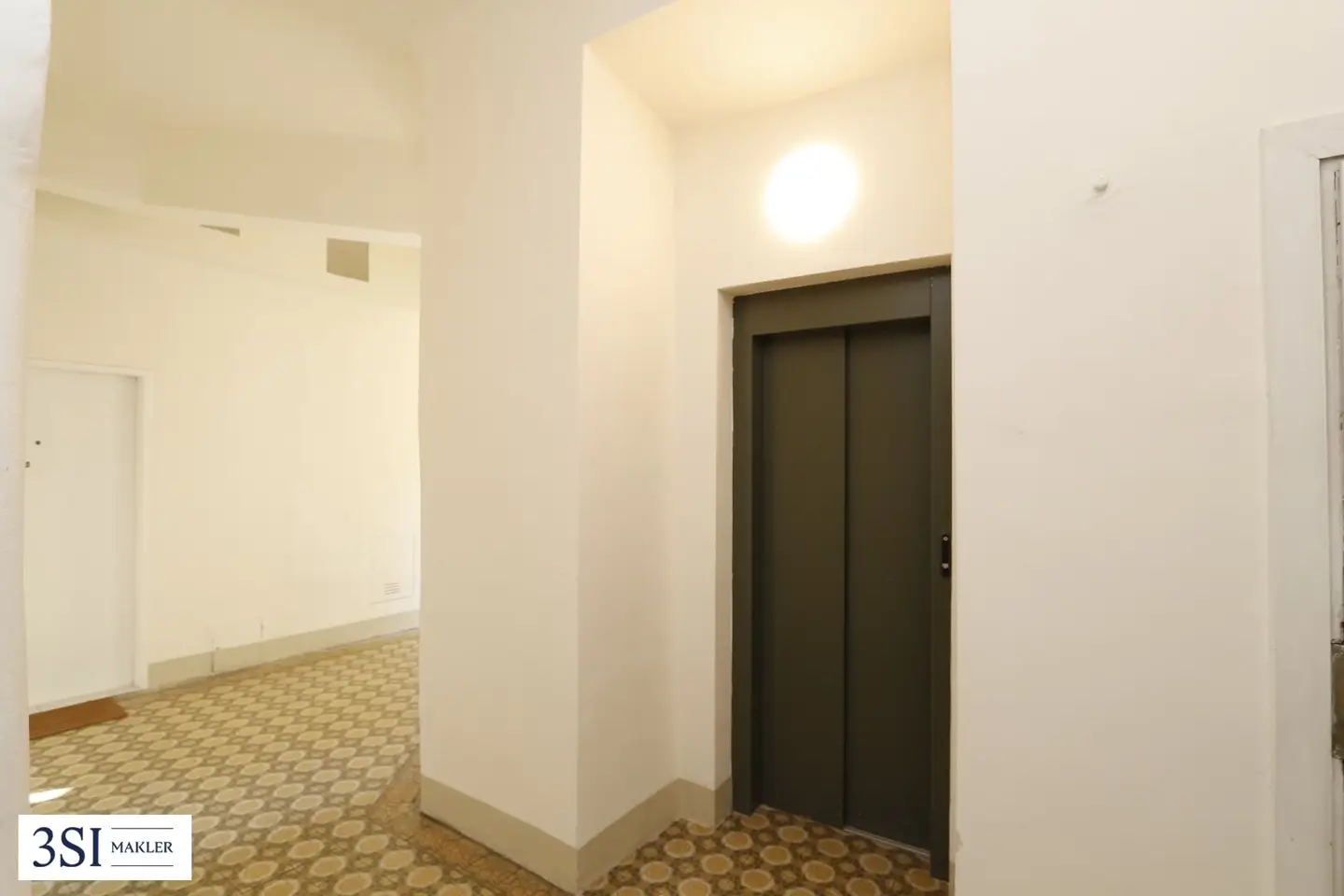 Investment apartment permanently tenanted in central location