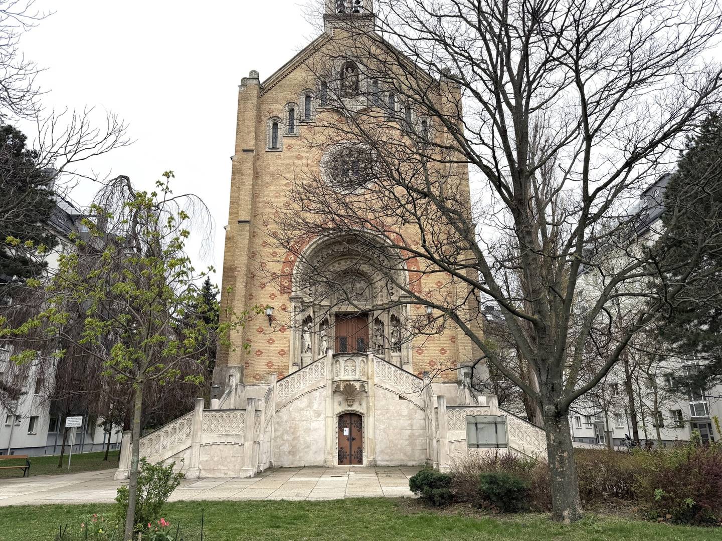 Kirche im Arsenal, 720m² Halle