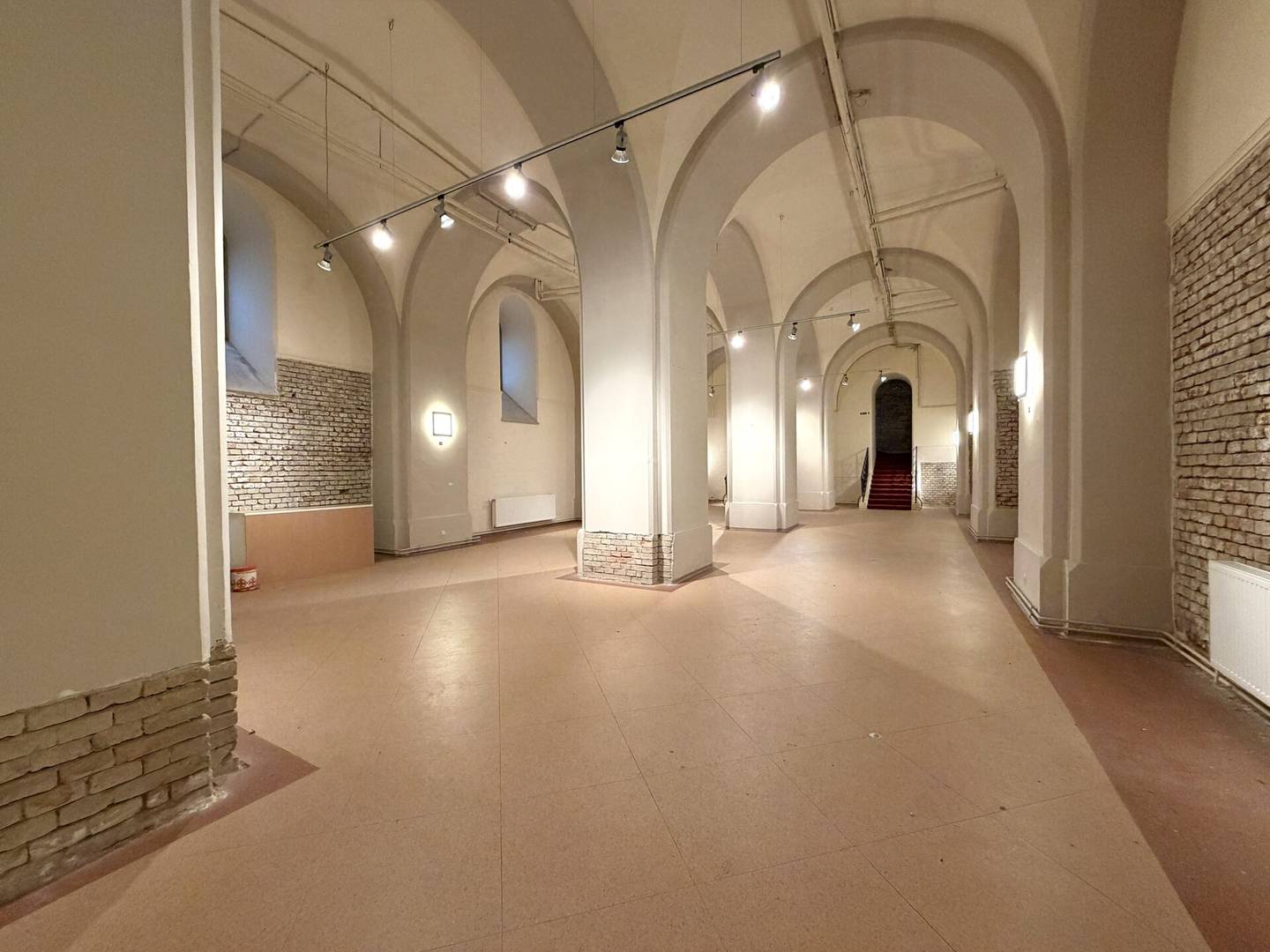 Kirche im Arsenal, 720m² Halle