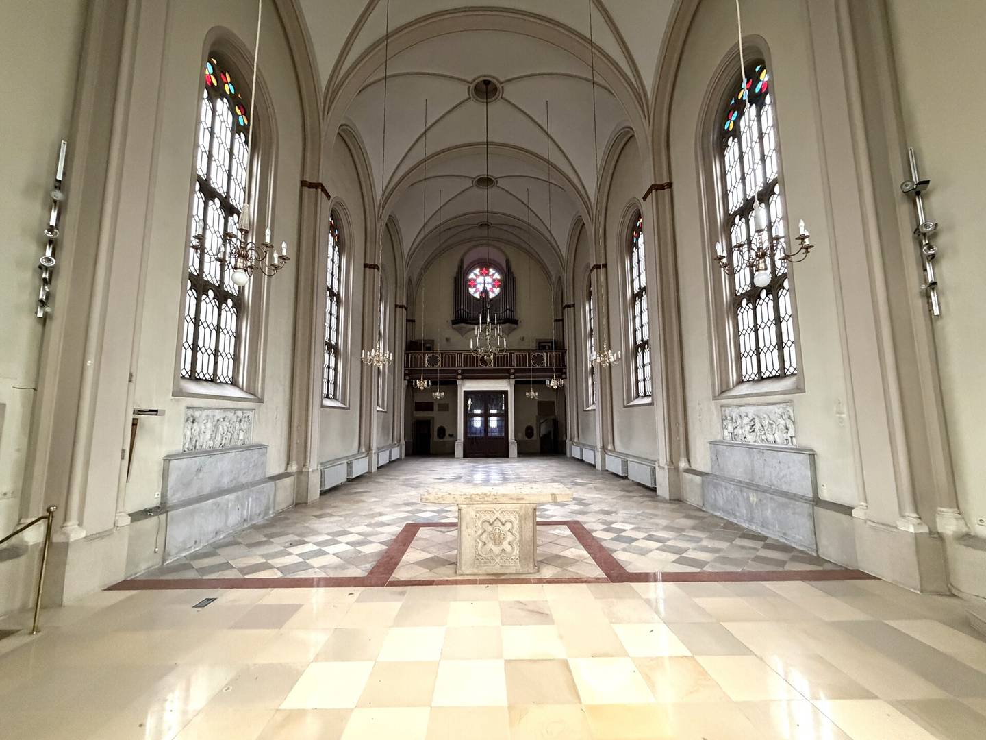 Kirche im Arsenal, 720m² Halle