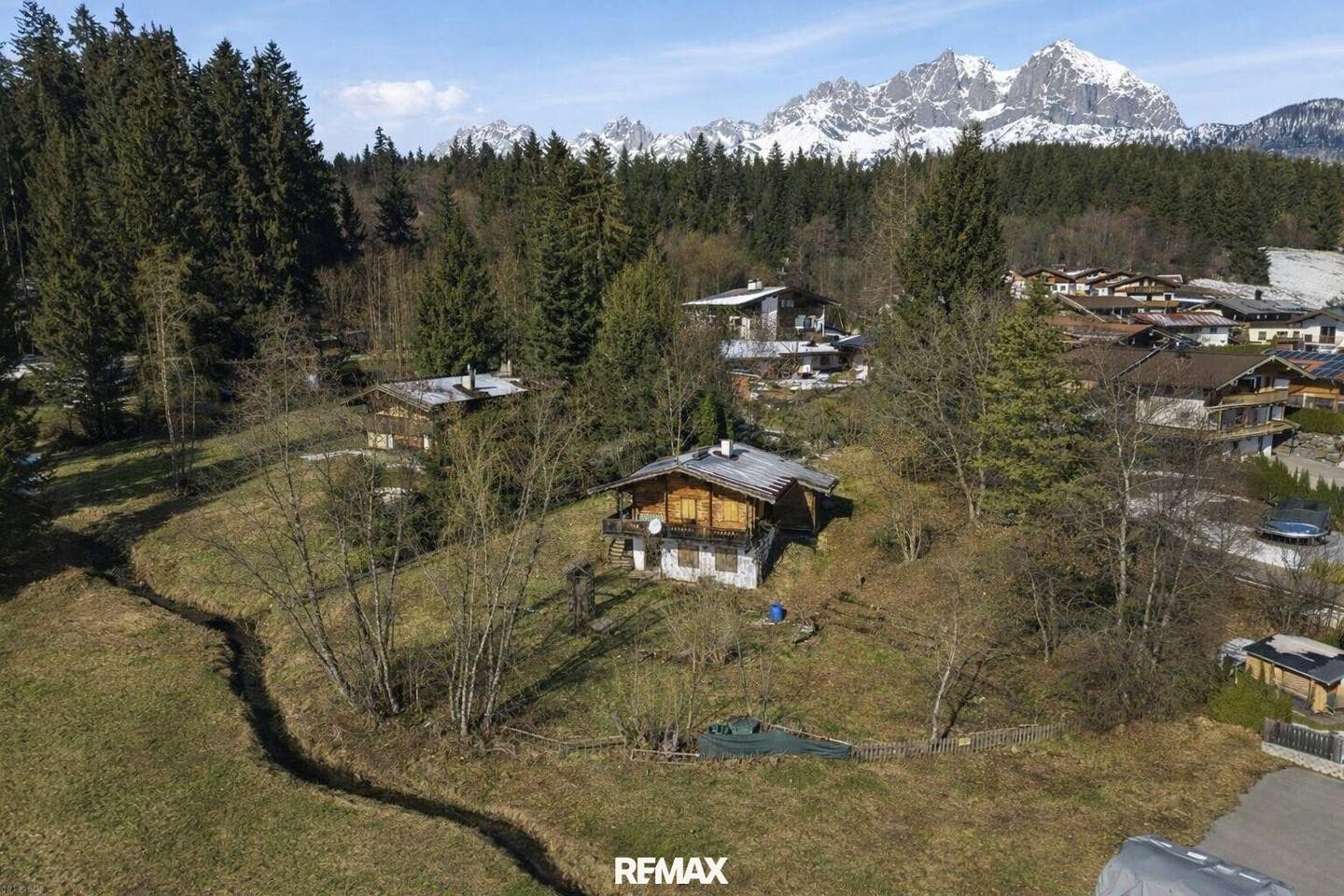 Building land 1461m² w/ existing structure, Oberndorf