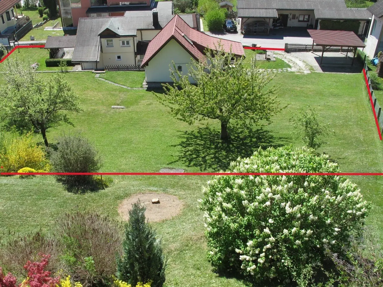 Building plot in prime location with existing buildings