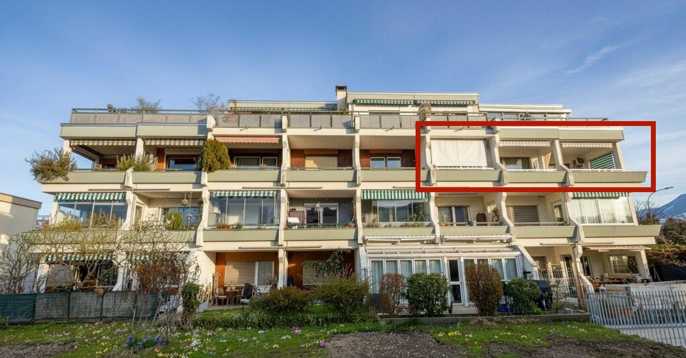 Spacious Wohnung with balcony Tiefgarage