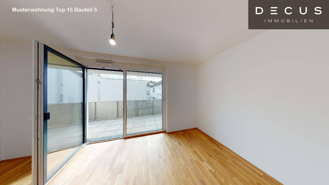 Apartment in the old town with loggia