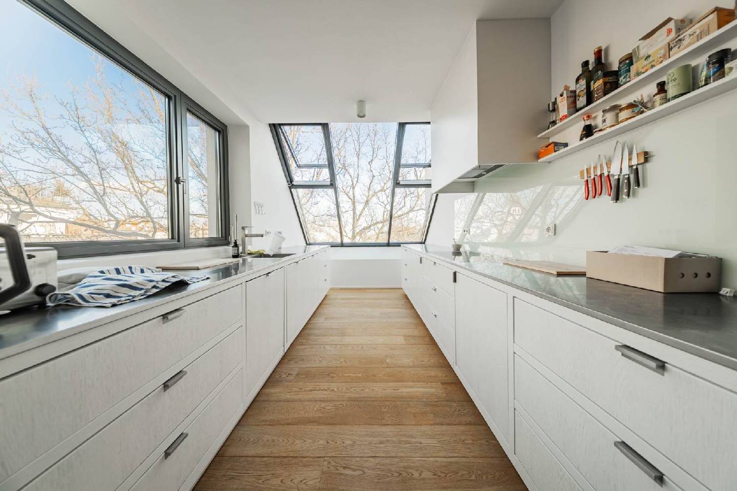 Apartment with roof terrace and quiet courtyard