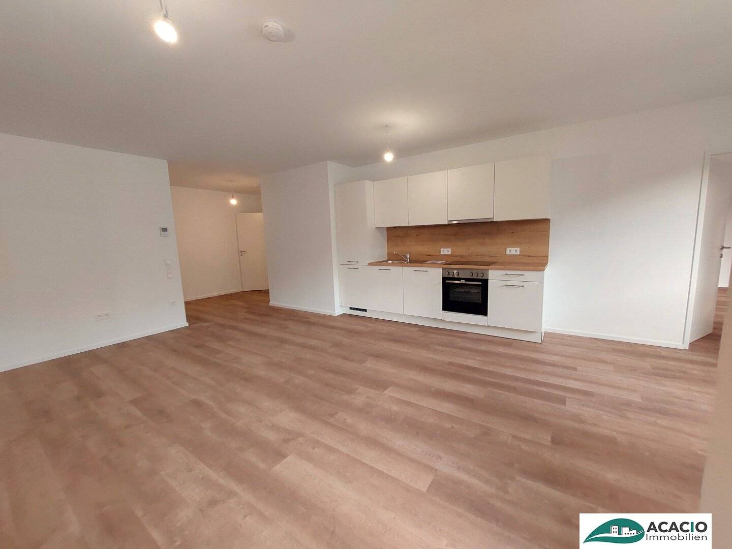 Newly built apartment with south facing loggia