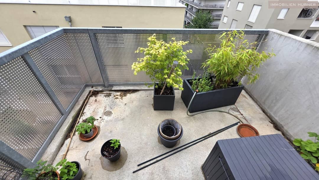 Wohnung Neubau mit Deckenkühlung und Balkon