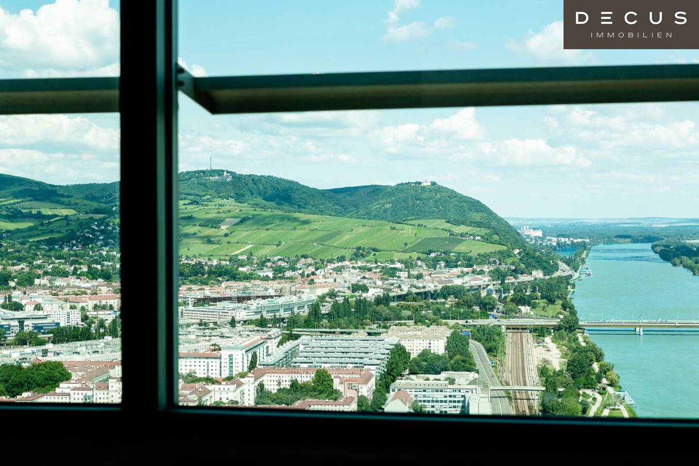 | MILLENNIUM TOWER | Erstklassige Büros mit Ausblick