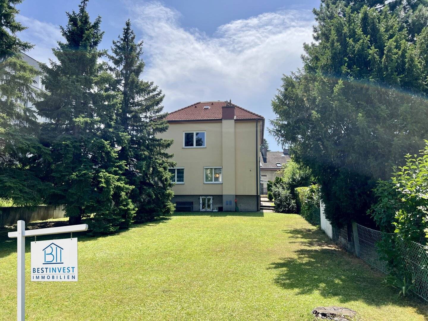 Townhouse w. Garden & Garage, Liesing