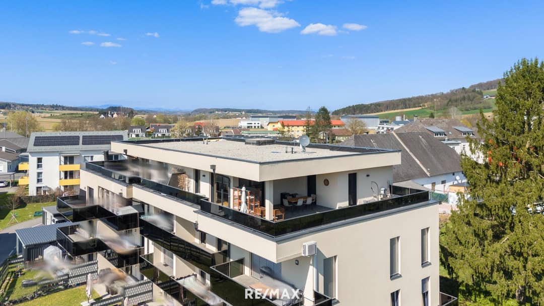 Penthouse Wolfsberg with Roof Terrace