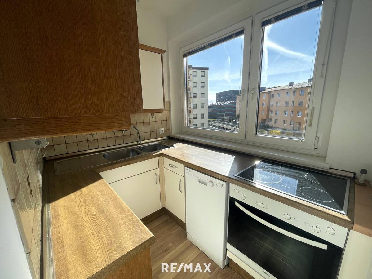 Zentrale 2-Zimmer-Wohnung mit Loggia