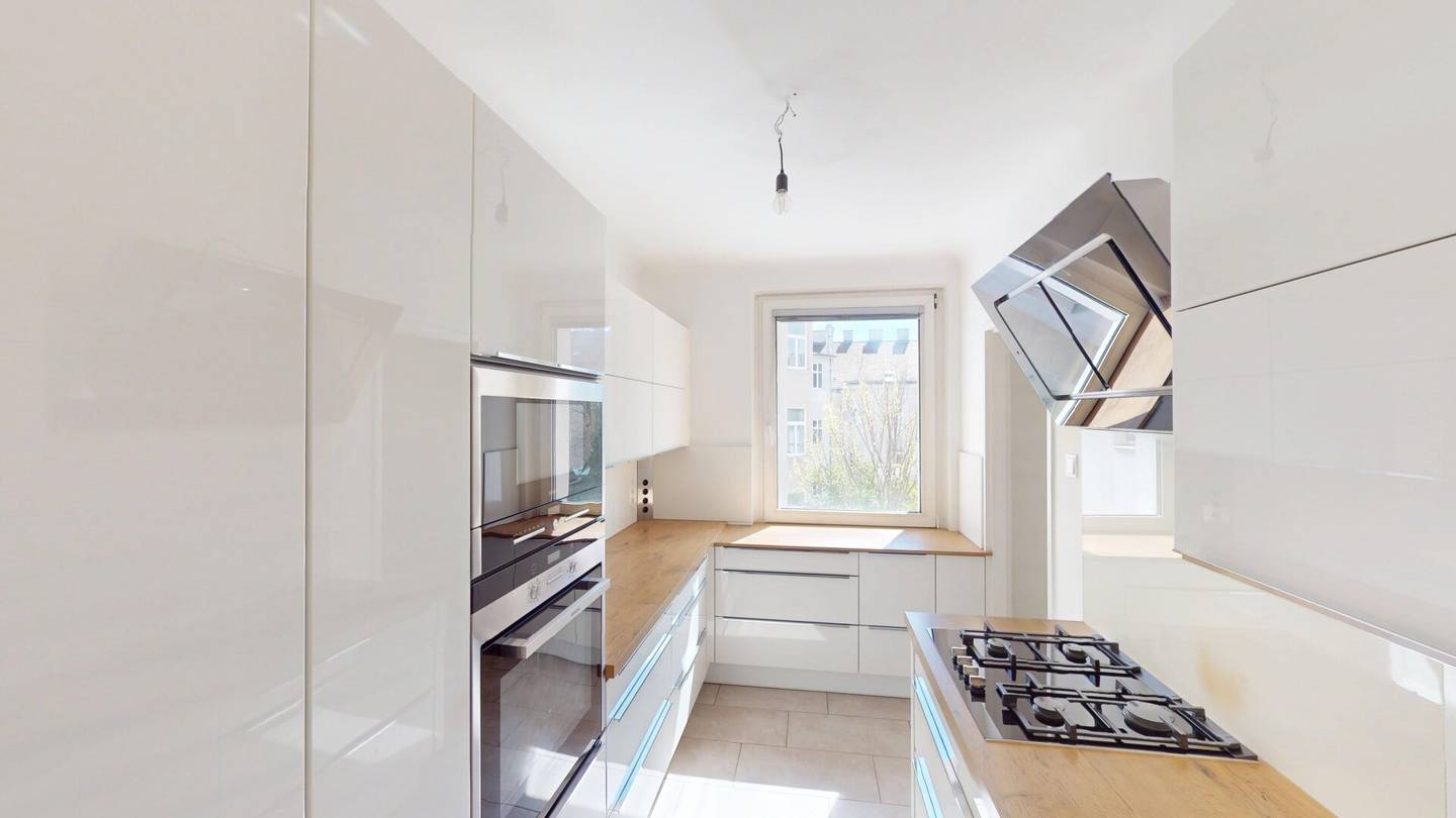 Apartment near U3 Enkplatz with generous layout