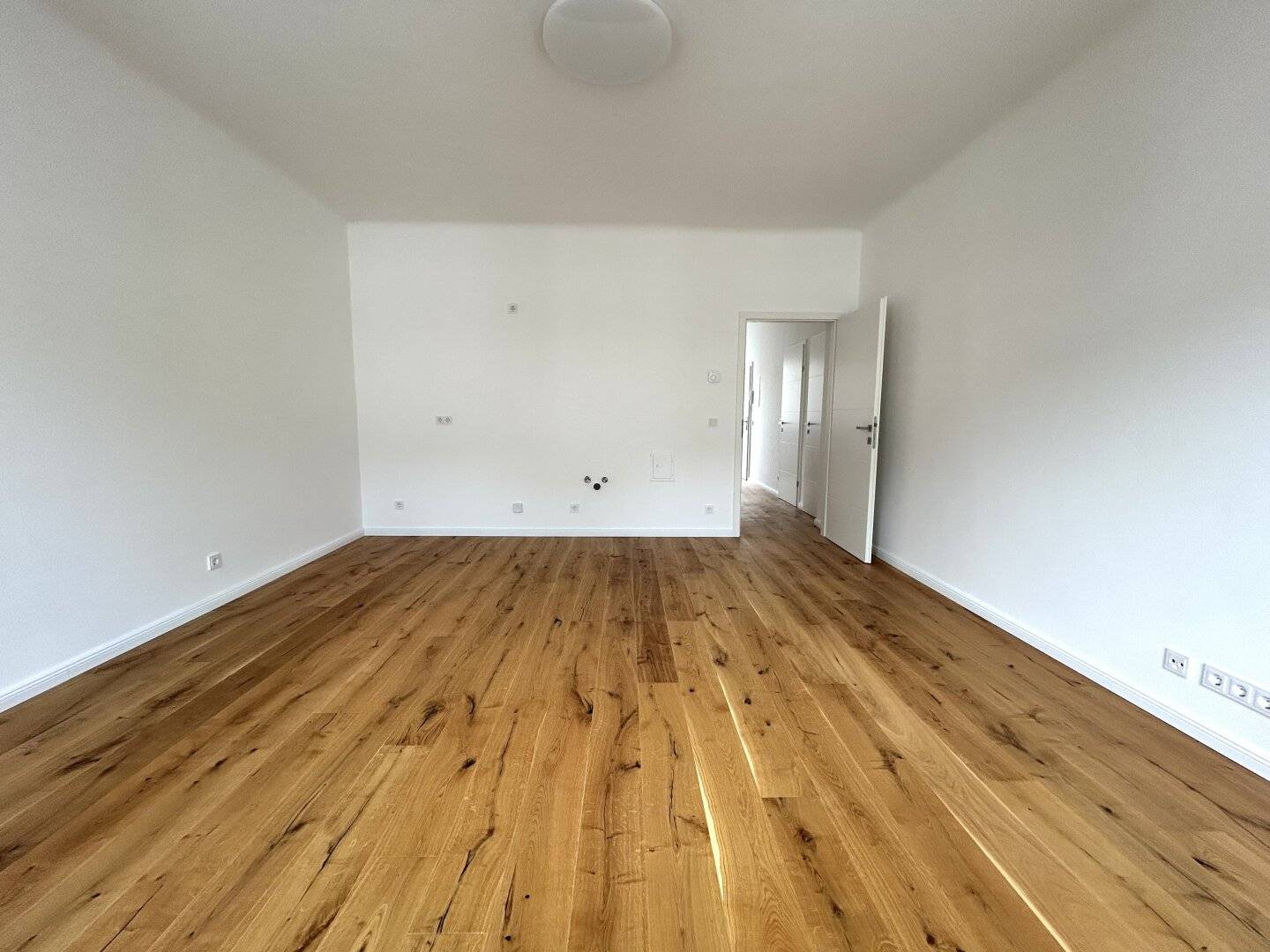 Charming 2-Room Altbau Apartment 1050 Vienna