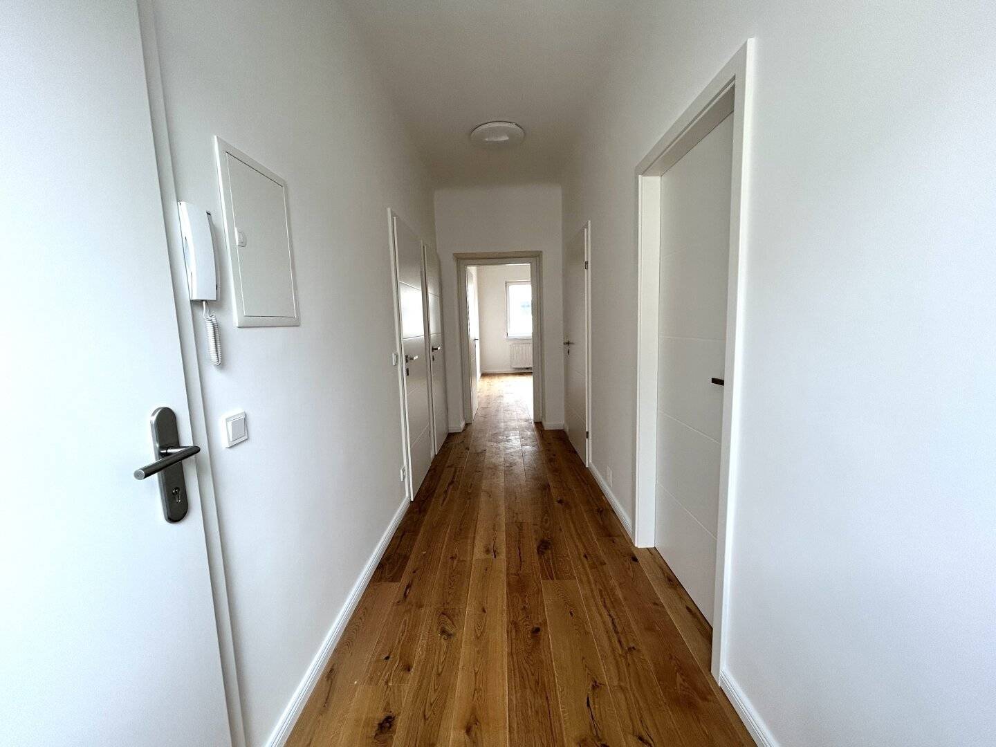 Charming 2-Room Altbau Apartment 1050 Vienna