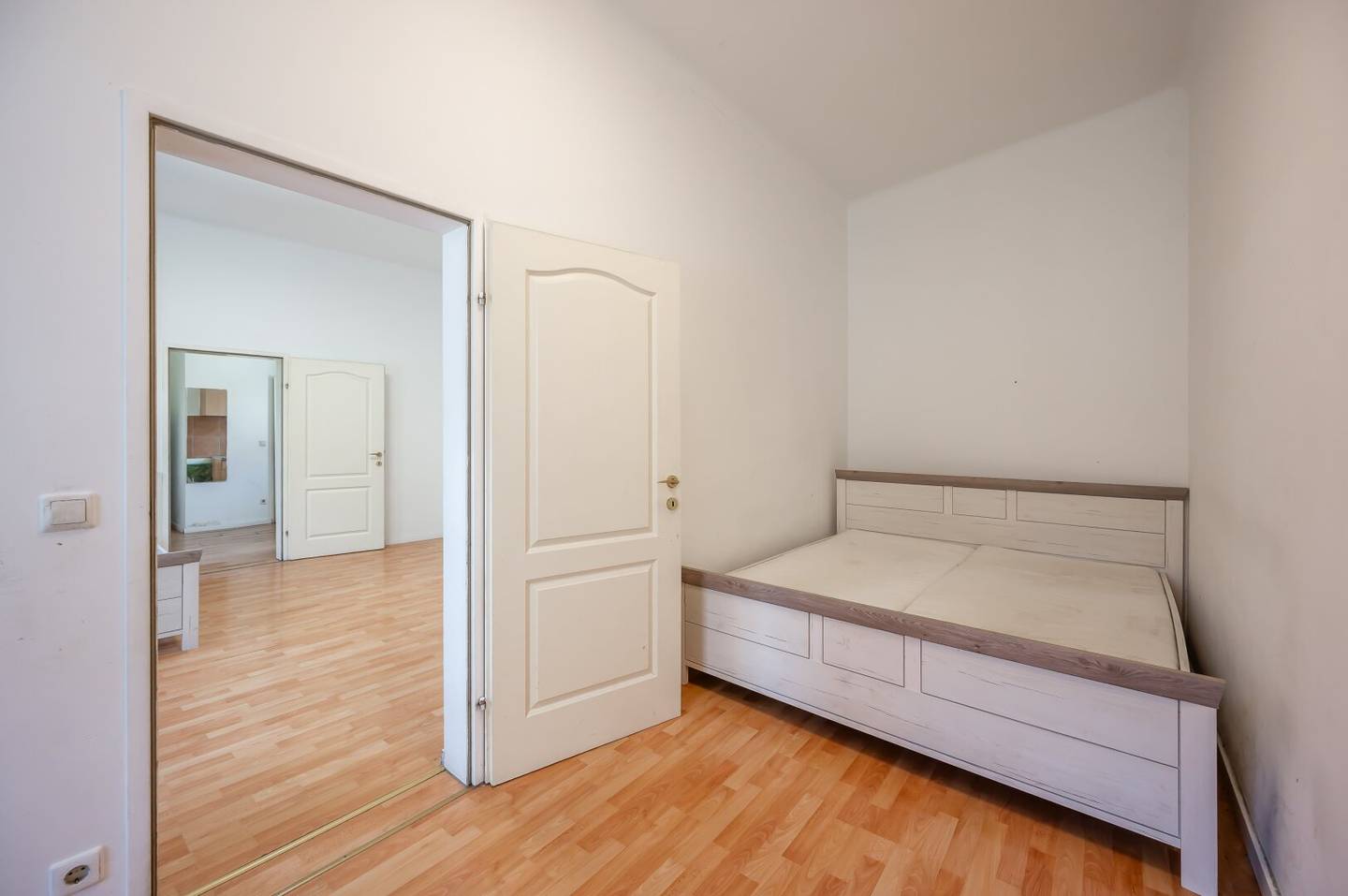 KLNB121 renovation needed 2-room apartment in a very good location Airbnb