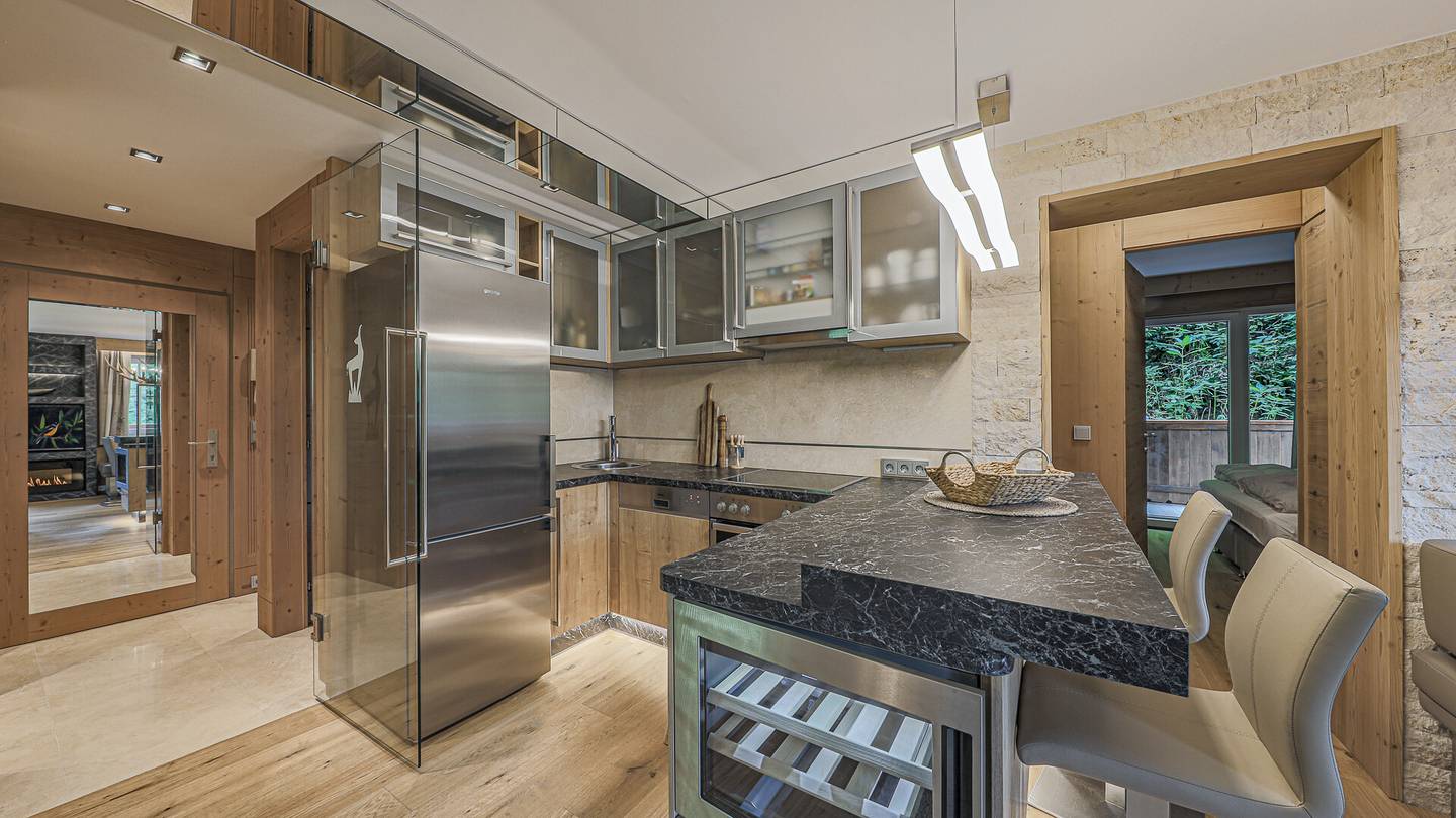 Wohnung nahe Zentrum hochwertig möbliert Balkon