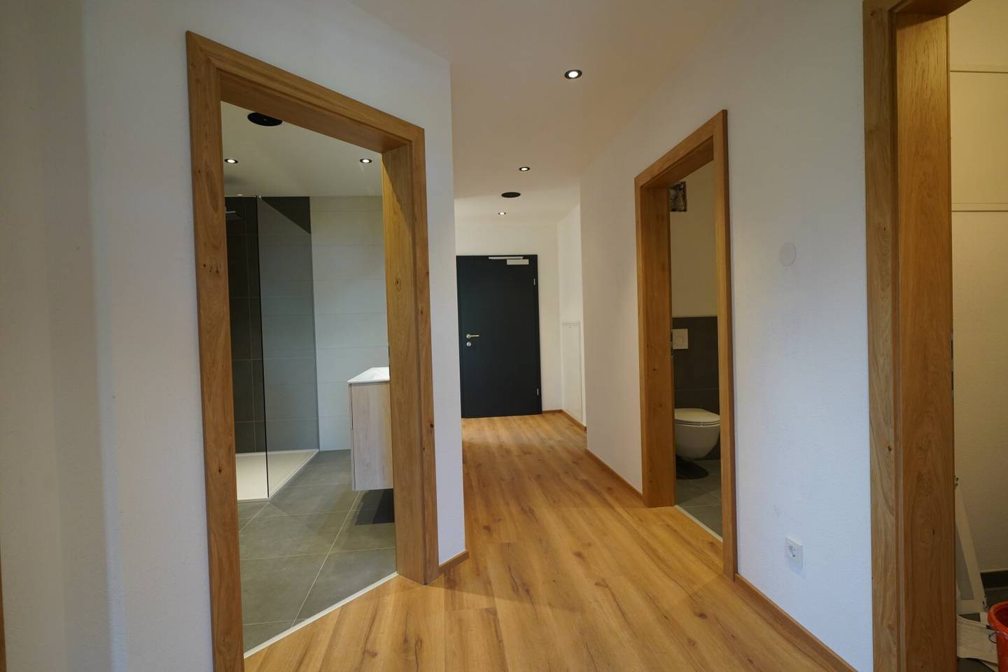 Wohnung mit eigenem Badeplatz und Terrasse