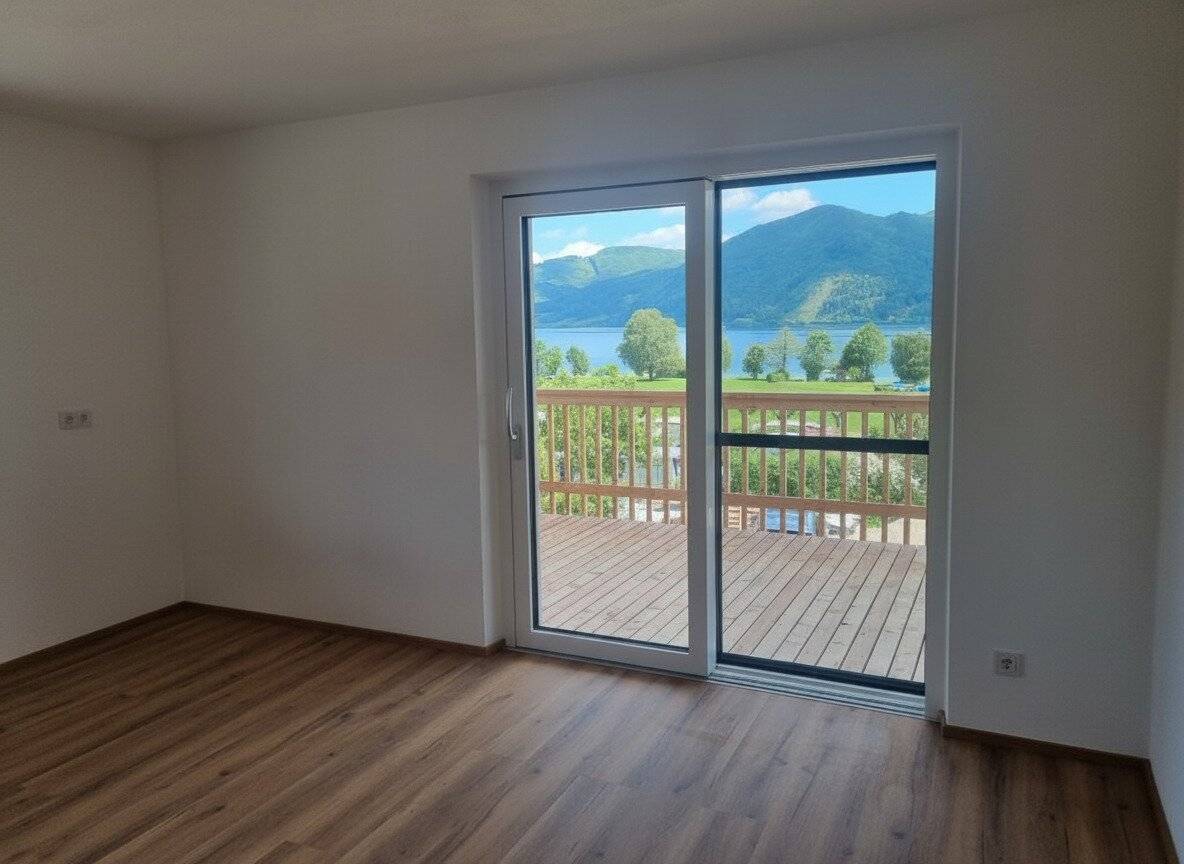 Wohnung mit eigenem Badeplatz und Terrasse