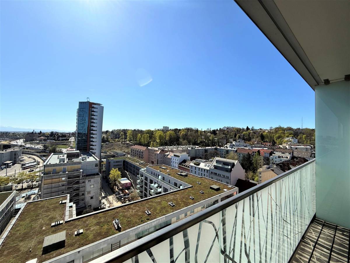 2-Room Apt with View, Linz